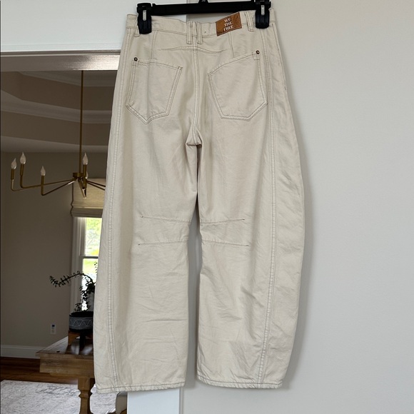 We the Free Lucky You Mid Rise Barrel denim by Free People sz 27 EUC - Picture 5 of 10